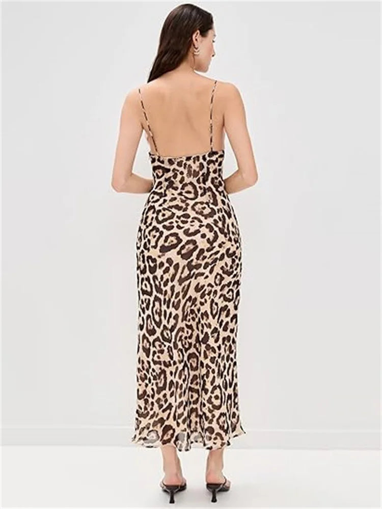 Vestido Largo Chic de Lunares con Cuello en V y Encaje Elegante