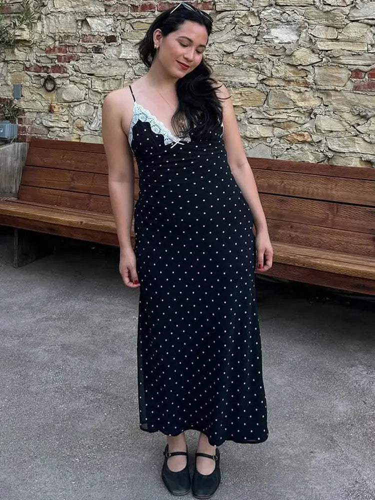 Vestido Largo Chic de Lunares con Cuello en V y Encaje Elegante